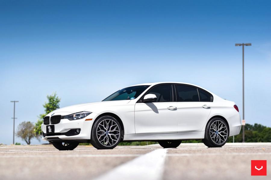  BMW 320i xDrive on Vossen Wheels (HF-2) 2019 года  (фото 9 из 12)